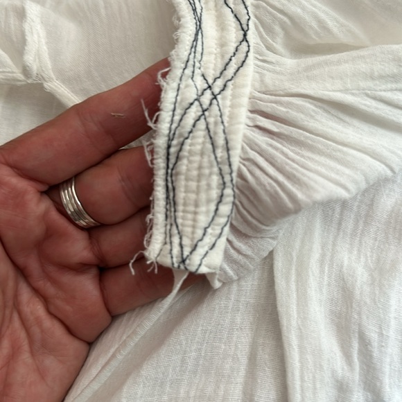 Embroidered cotton blouse size large by Velvet - Picture 5 of 5